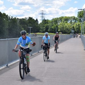 Bike Pic Sept 9, Acrossing the Coon Rapids Dam on the MRT