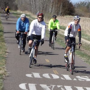 As we swing closer into spring finding the right cycling clothes for an early season bike ride is important as temperatures fluctuate.