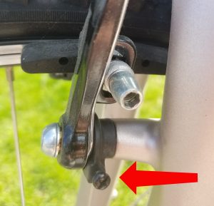 adjusting v brakes on a bike