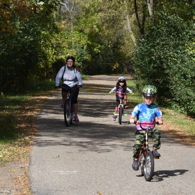 In the western part of Bloomington MN you will find Hyland Park with over 1,000 acres of parkland act as the Twin Cities best destination for active families, recreational riders, and beach goers.