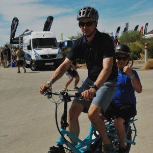 Gift gFolding bikes are an essential bicycle for anyone with limited space, a multi-mode commute, or the desire to travel with a bike. uide