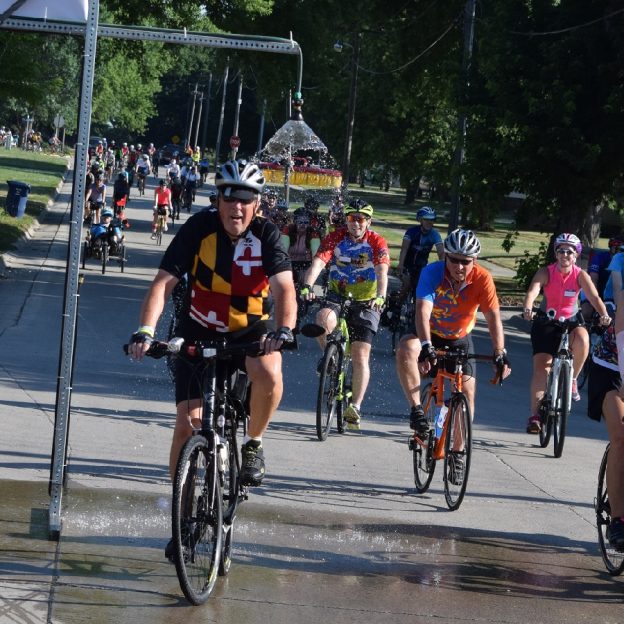 Another beautiful day here in the upper Midwest with above normal temps.  Stay cool and hydrated just like these cyclist riding on RAGBRAI last year.