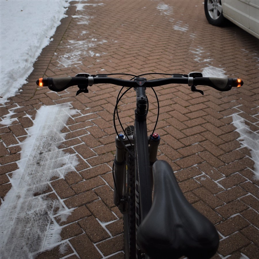 Making a bicycling experience safer with a handlebar blinker lights