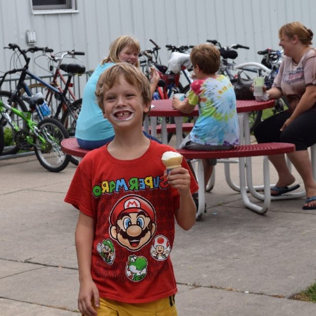 This ice cream smiles Sunday Bike Pic, on this soggy 30-days of biking, maybe the perfect day to keep your ride short and go enjoy a sweet treat.